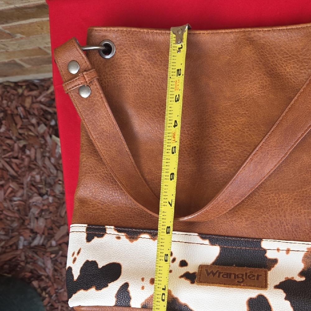 Wrangler Tan and Black Cow Print Shoulder Bag - Picture 9 of 11